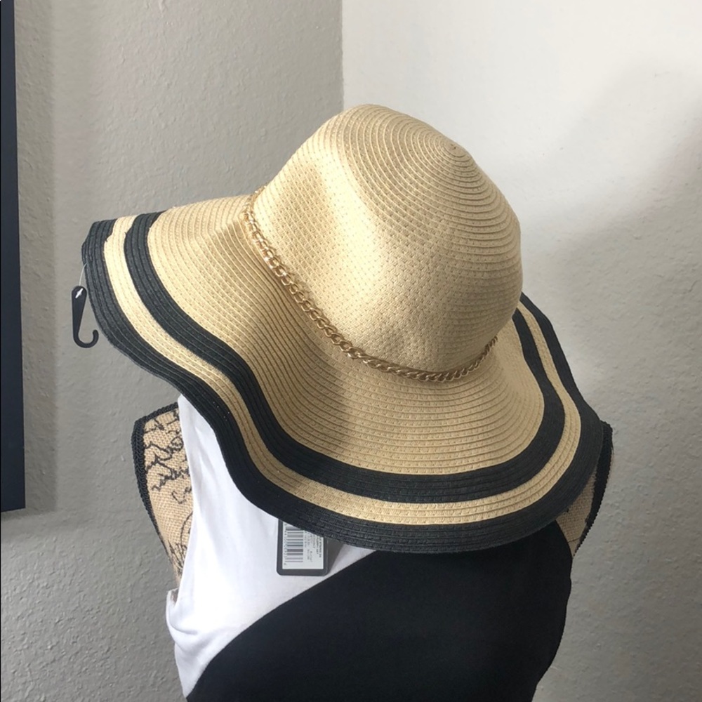 Woman's hat